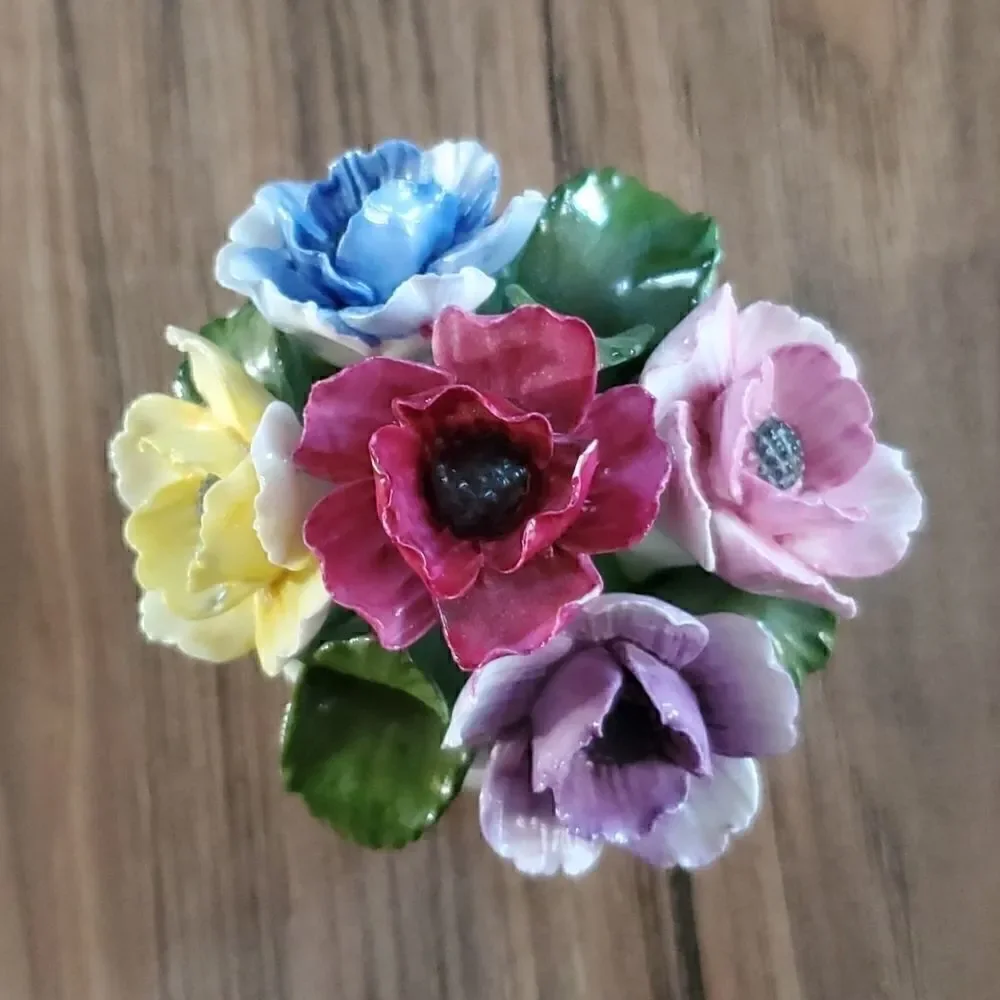 Aynsley | October Anemone bone China Flowers